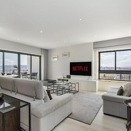 Whome Family Condo - Urban Retreat With Parking, Ac, Elevator In Great Location Lisboa Eksteriør billede