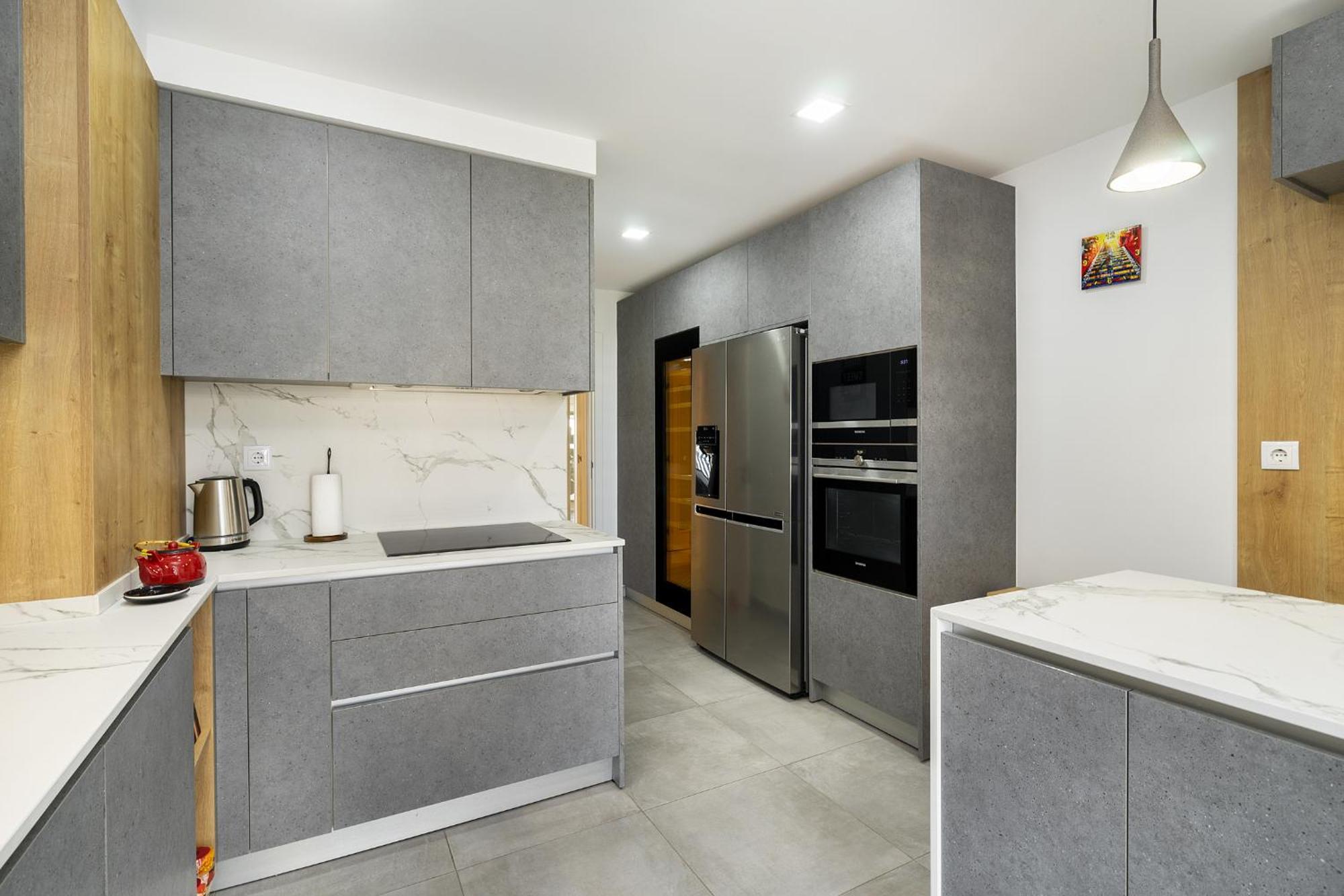 Whome Family Condo - Urban Retreat With Parking, Ac, Elevator In Great Location Lisboa Eksteriør billede